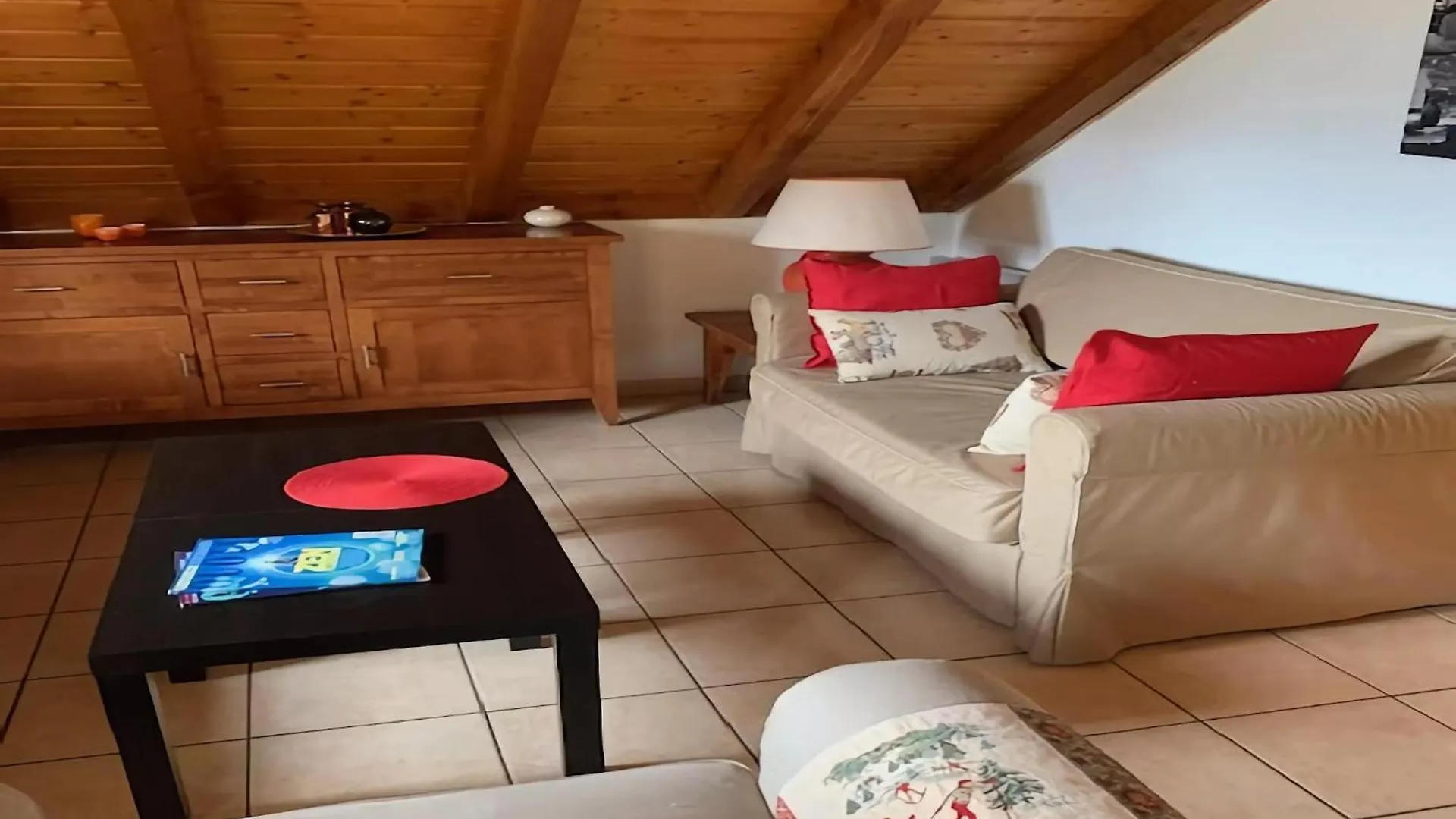 Pretty Chalet Near The Oz Ski Area, Cleaning Included Oz